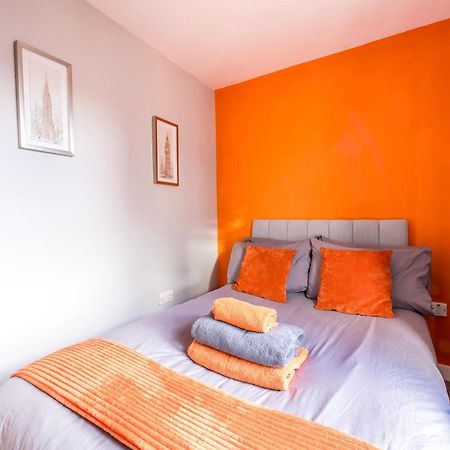 Prime Location - Modern City Apartment! Bristol Exterior foto